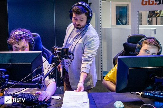 微软确认开发下一代Xbox主机与硬件战略